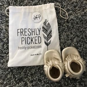 Freshly Picked Mocs size 1